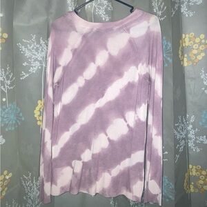 Chic Lavender Tie-Dye Long Sleeve Top